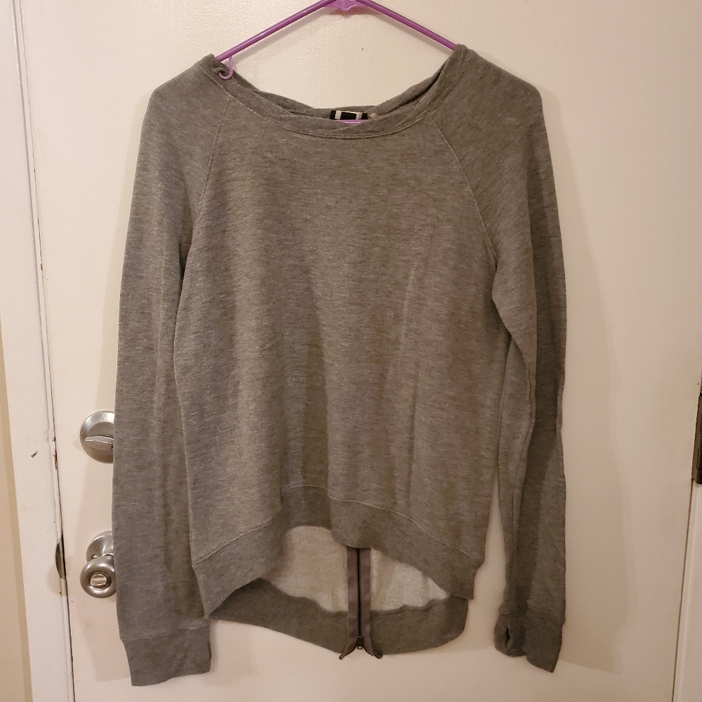 Women's street sweater- size small